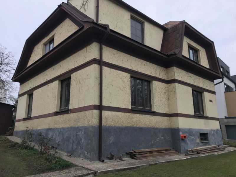 Hőszigetelés Egerben – családi ház falának szigetelése kivitelezés alatt